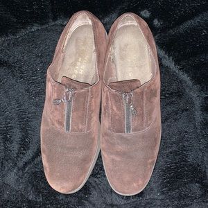 Hush Puppies size 7.5 Oxford style shoes